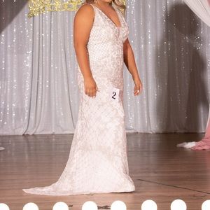 Pageant/ Prom dress only worn once